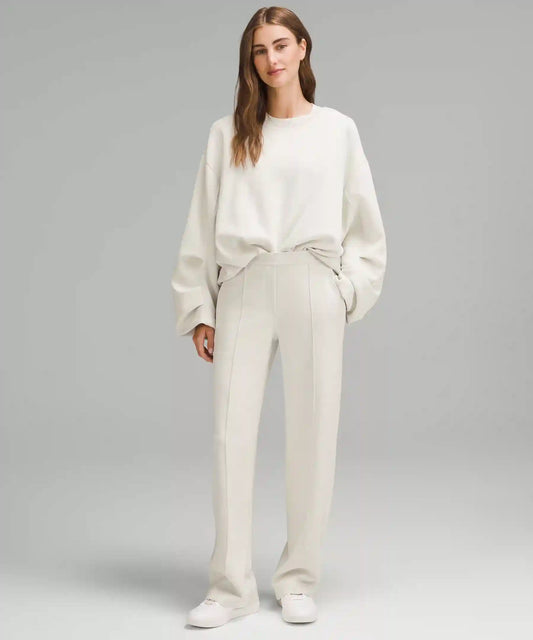 Softstreme Pintuck Mid-Rise Pant *Short