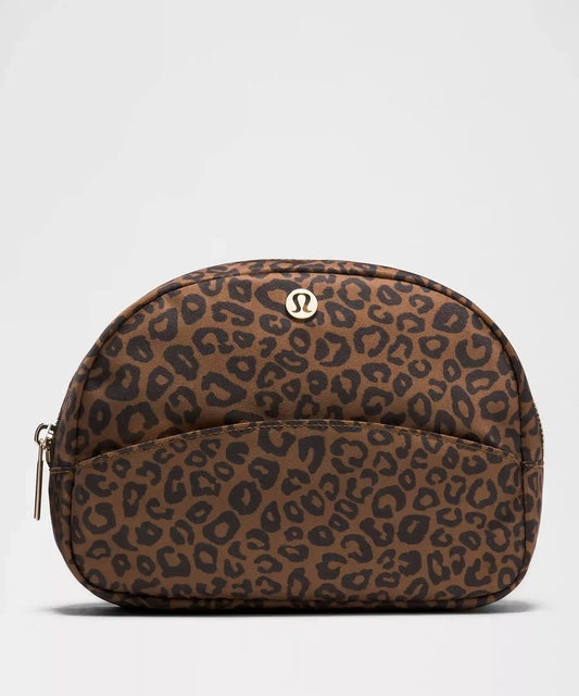 City Essentials Pouch 4L