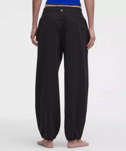 Groove Low-Rise Relaxed Cinch Pant *Regular