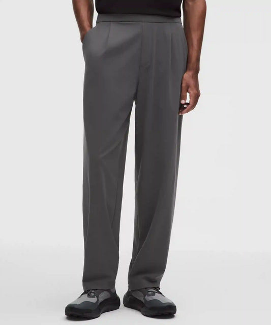 Men's Daydrift Relaxed-Fit Pleated Trouser Regular *No Belt Loops