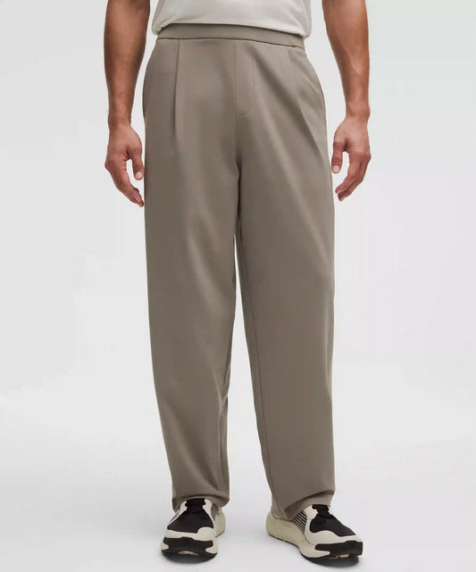 Men's Daydrift Relaxed-Fit Pleated Trouser Shorter *No Belt Loops