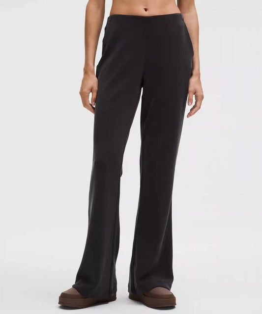 Brushed Softstreme Mid-Rise Flared Pant *Regular
