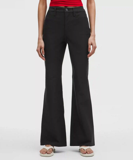 EasyFive High-Rise Subtle-Flare Pant *Short