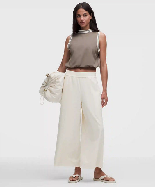 Breezily Mid-Rise Cropped Pant