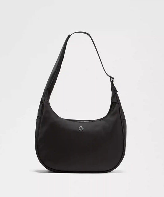 City Essentials Shoulder Bag 4L
